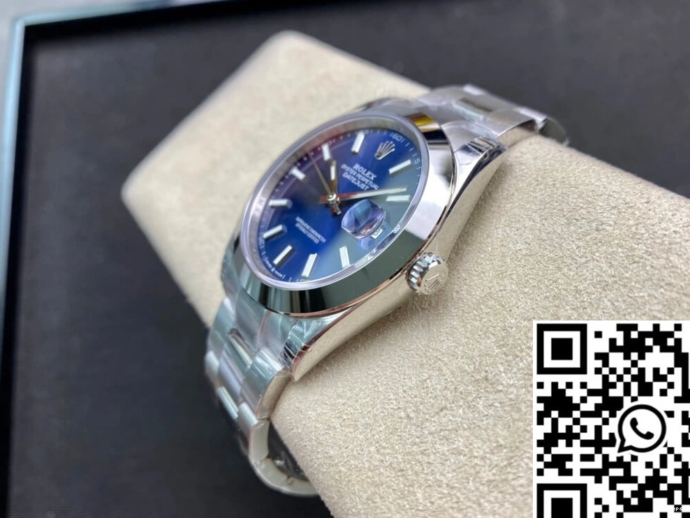 Factory Blue M126300-0001 Datejust 755 Dial VS Rolex Versatile 0801